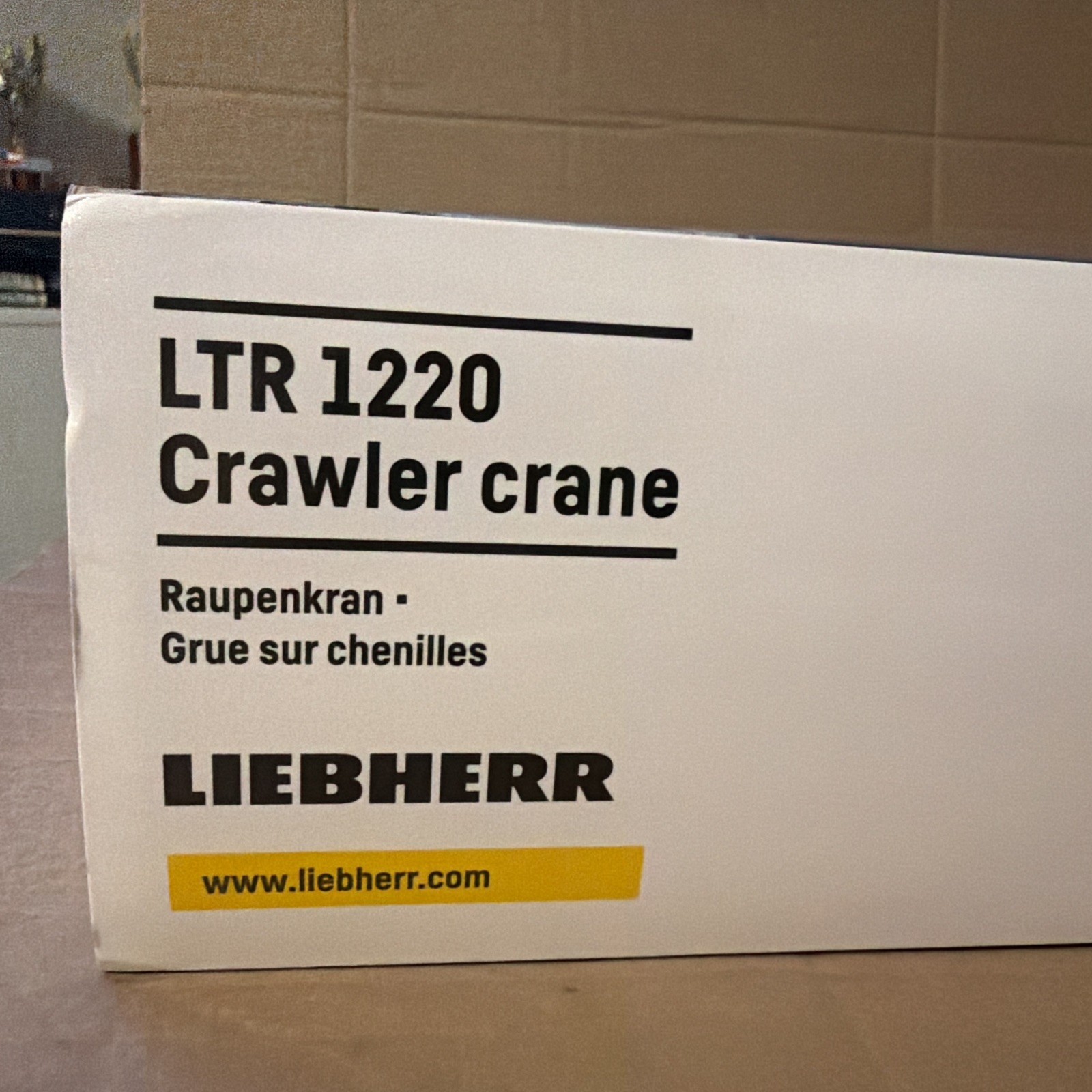 Liebherr LTR 1220 Telescopic Crawler Crane – Conrad 1:50 Scale Model #2746/0 New