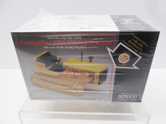 NORSCOT 1953 CATERPILLAR RD8 DIESEL TRACTOR 1/25 Scale – FACTORY SEALED IN BOX