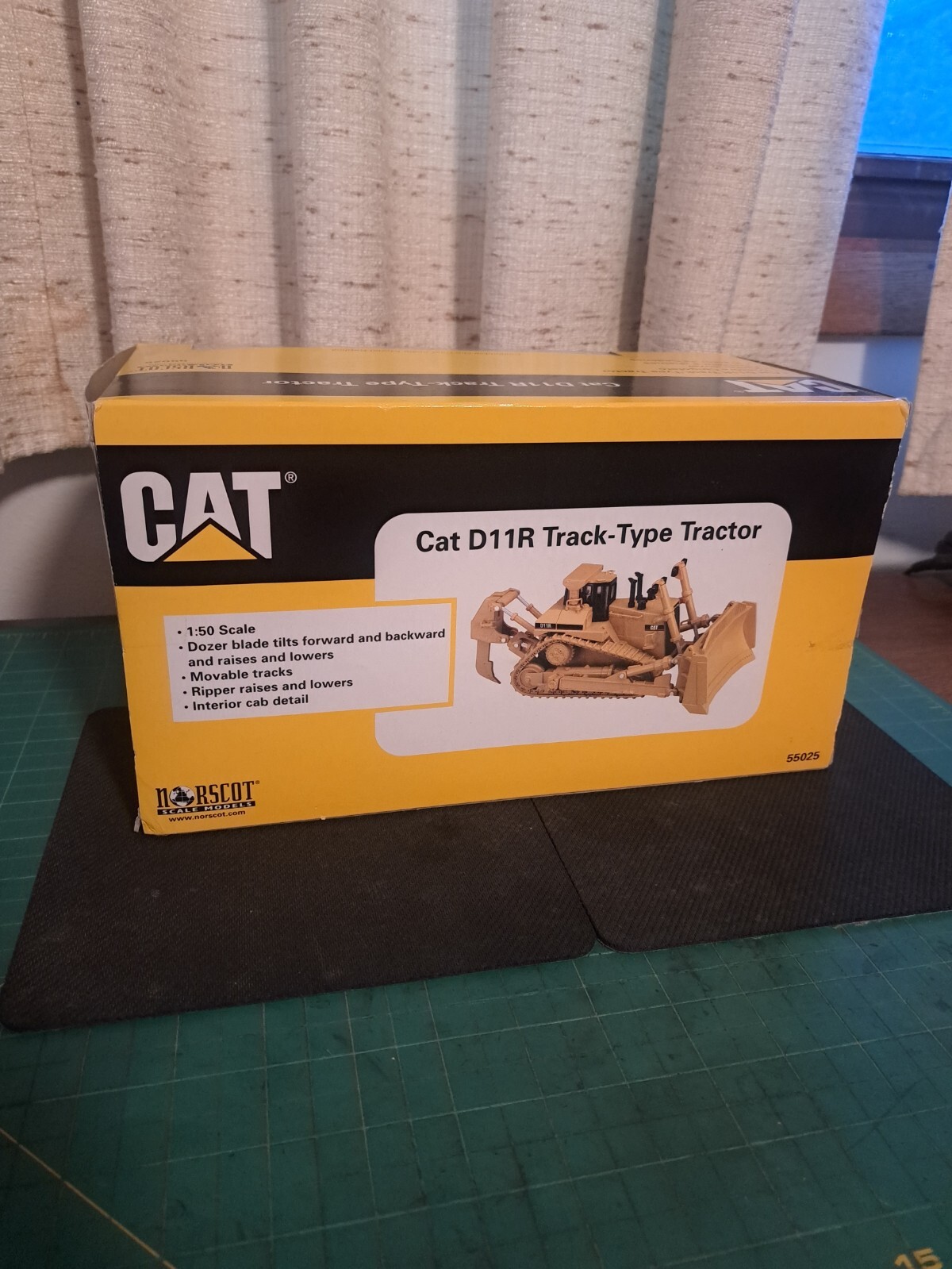 Norscot Cat D11R Track-Type Tractor Bulldozer: # 55025, 1:50 Scale Displayed onl