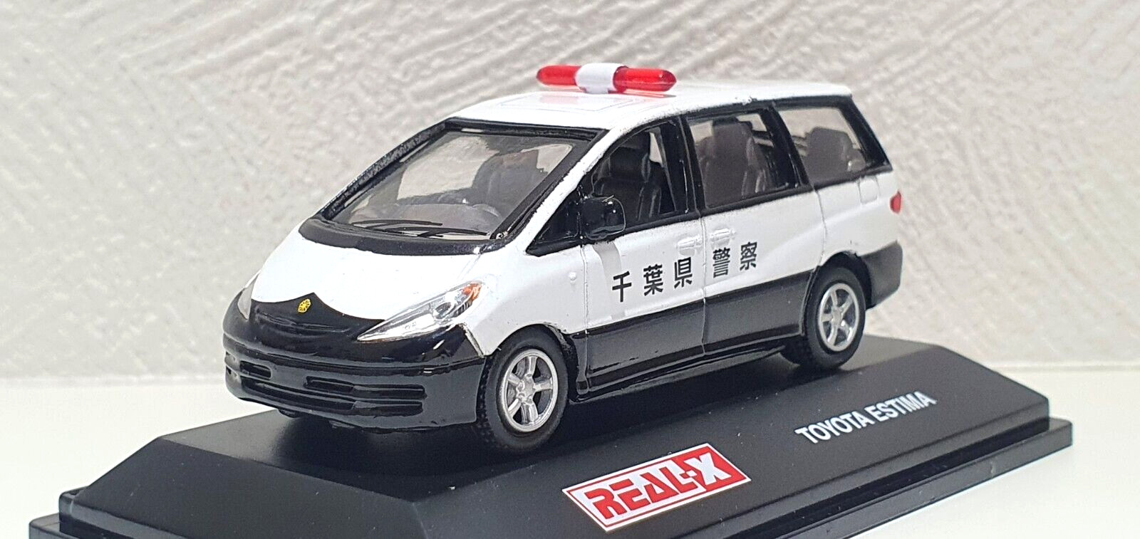 1/72 Yodel Real-x TOYOTA ESTIMA CHIBA POLICE CAR PATROL SUV diecast model w/case