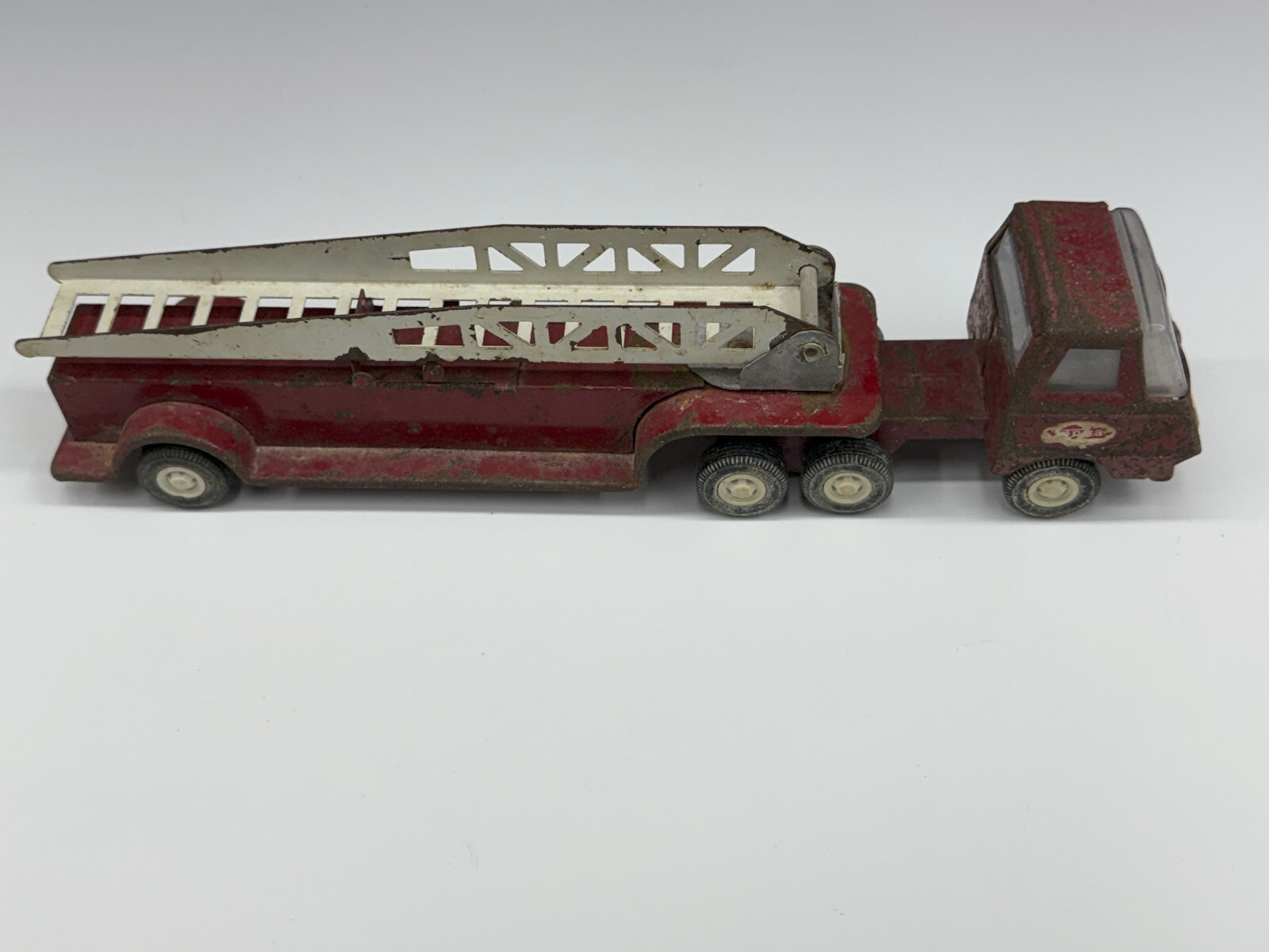 Vintage Tonka fire ladder truck