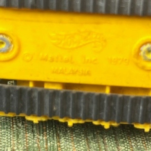 Hot Wheels Caterpillar Bulldozer Yellow Diecast 1979 Mattel Malaysia Vintage