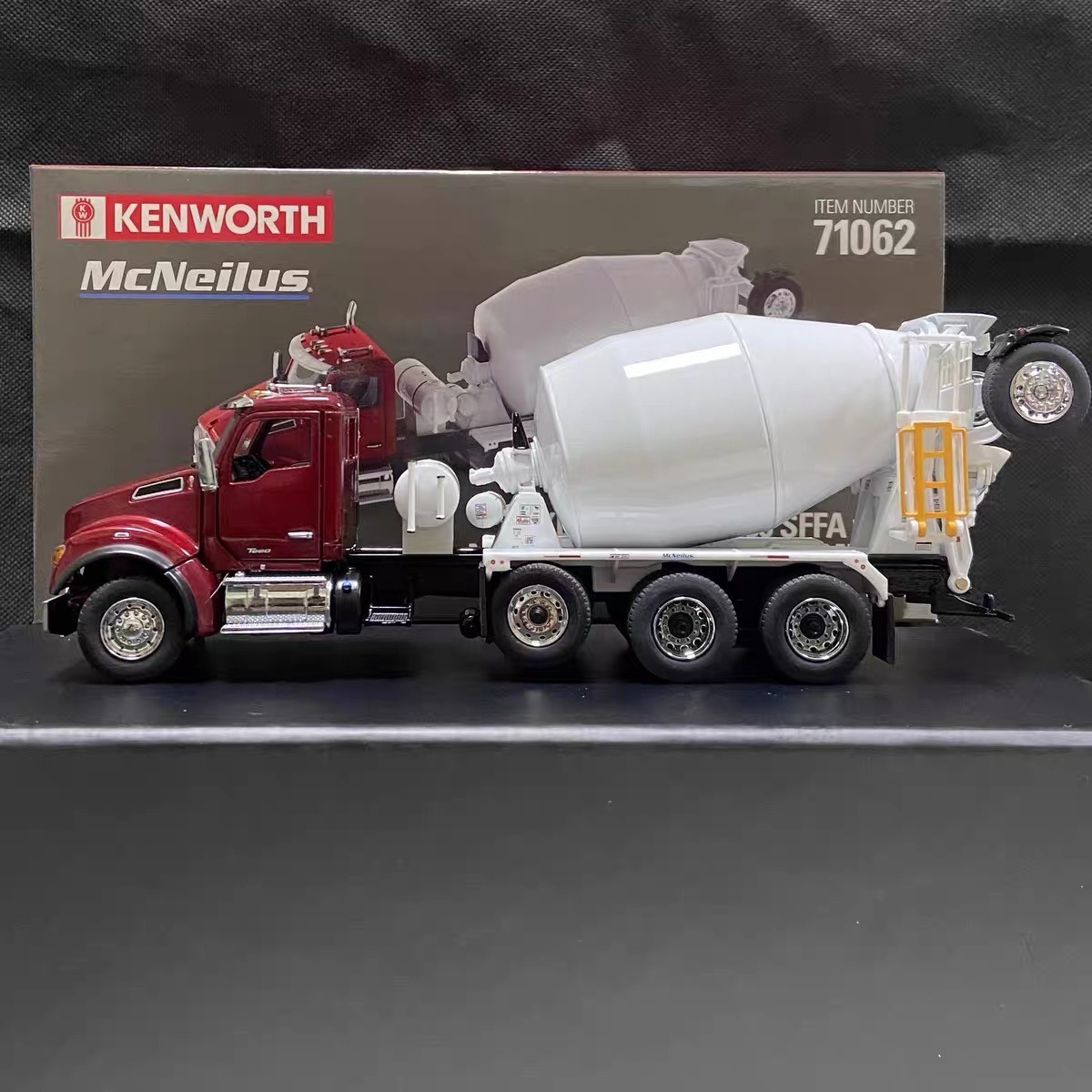 1:50 Kenworth T880S Concrete Mixer Truck Diecast Model Rotating Drum 71062