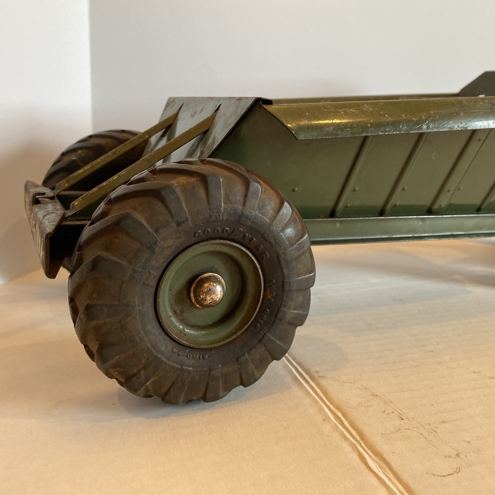 Doepke Euclid The Pioneer 1950’s Model Toy Bottom Dump Earth Mover Hauler