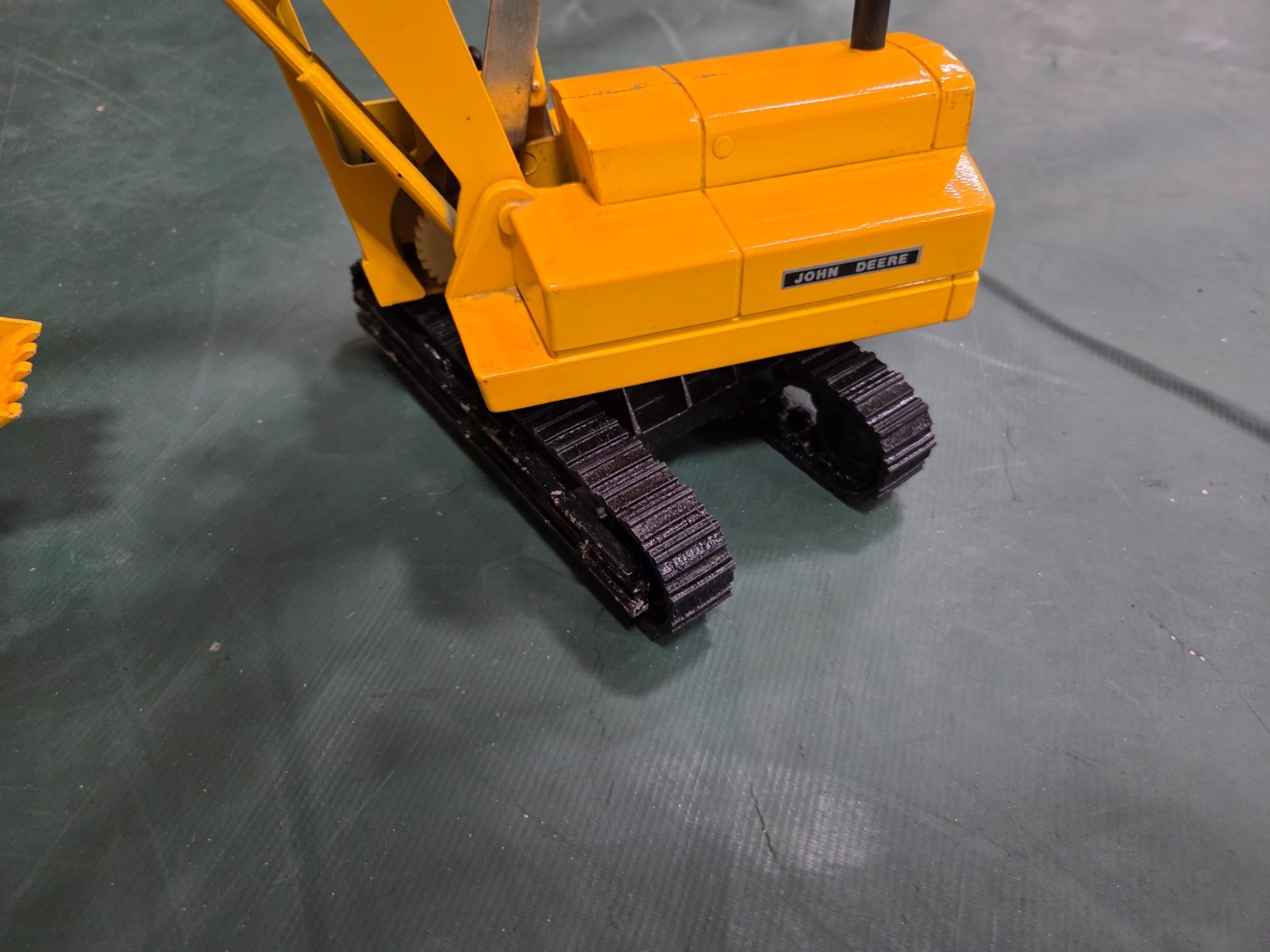 Replica Track Set (2) for JD-505 Excavator