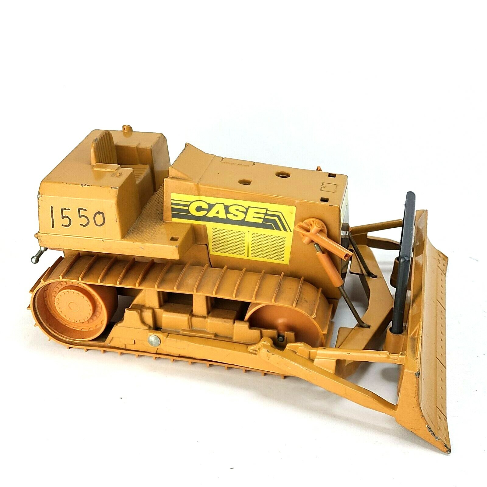 Vintage Ertl Case 1550 Dozer Winch 1/16 Diecast Metal USA Bulldozer Toy display