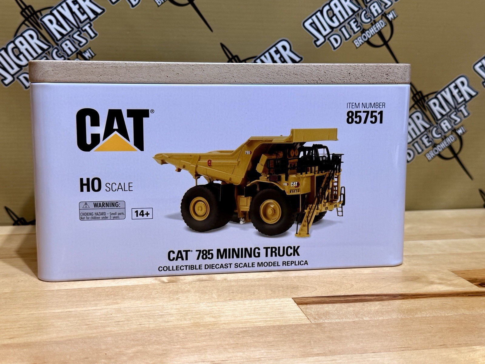 HO Scale 1/87 Caterpillar 785 Mining Truck Diecast Masters Highline Series 8575