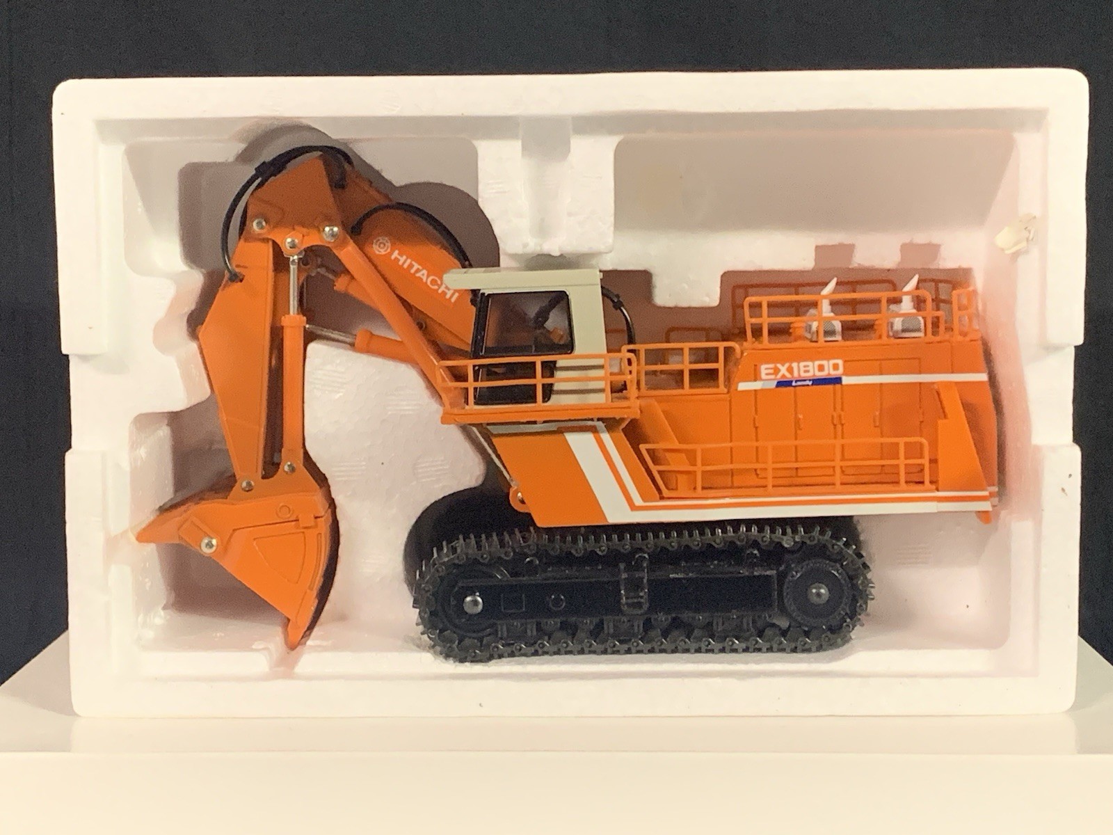Shinsei Hitachi EX1800 1/60 Diecast Giant Excavator Mining Shovel w/Box