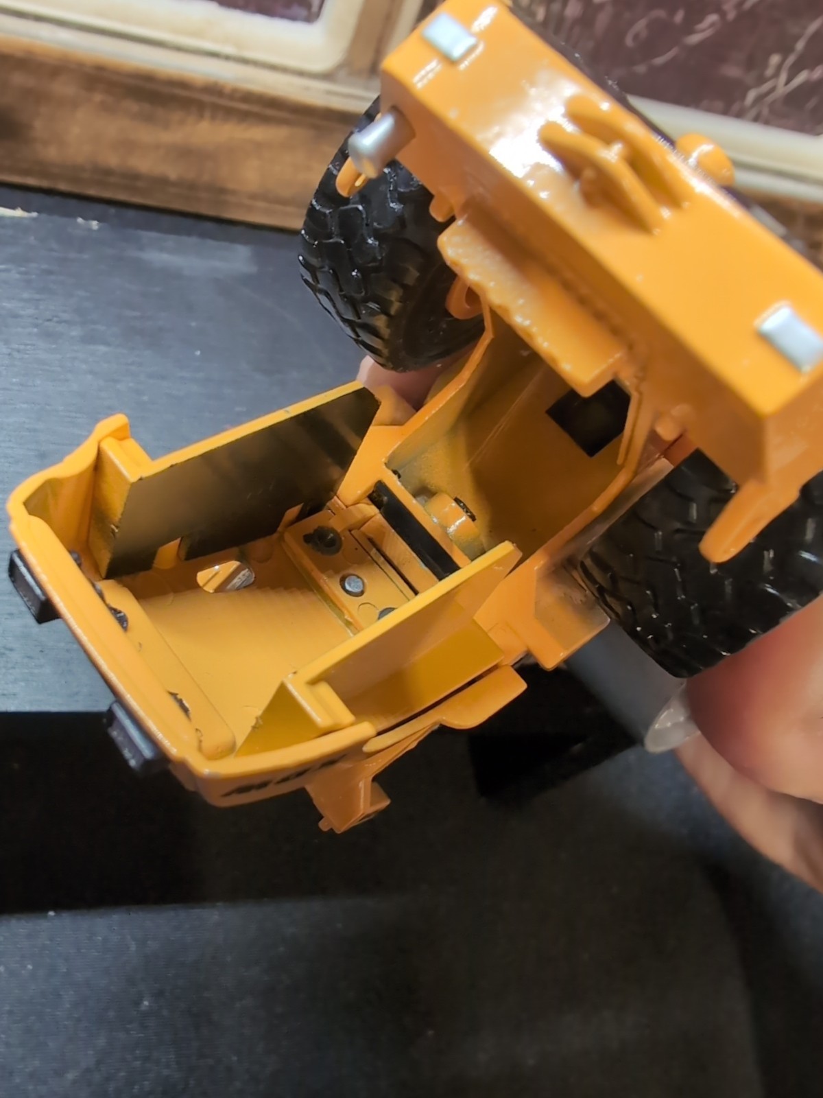 1:50 Scale Diecast Road Roller Toy Model Metal Construction Vehicle Kaidiwei