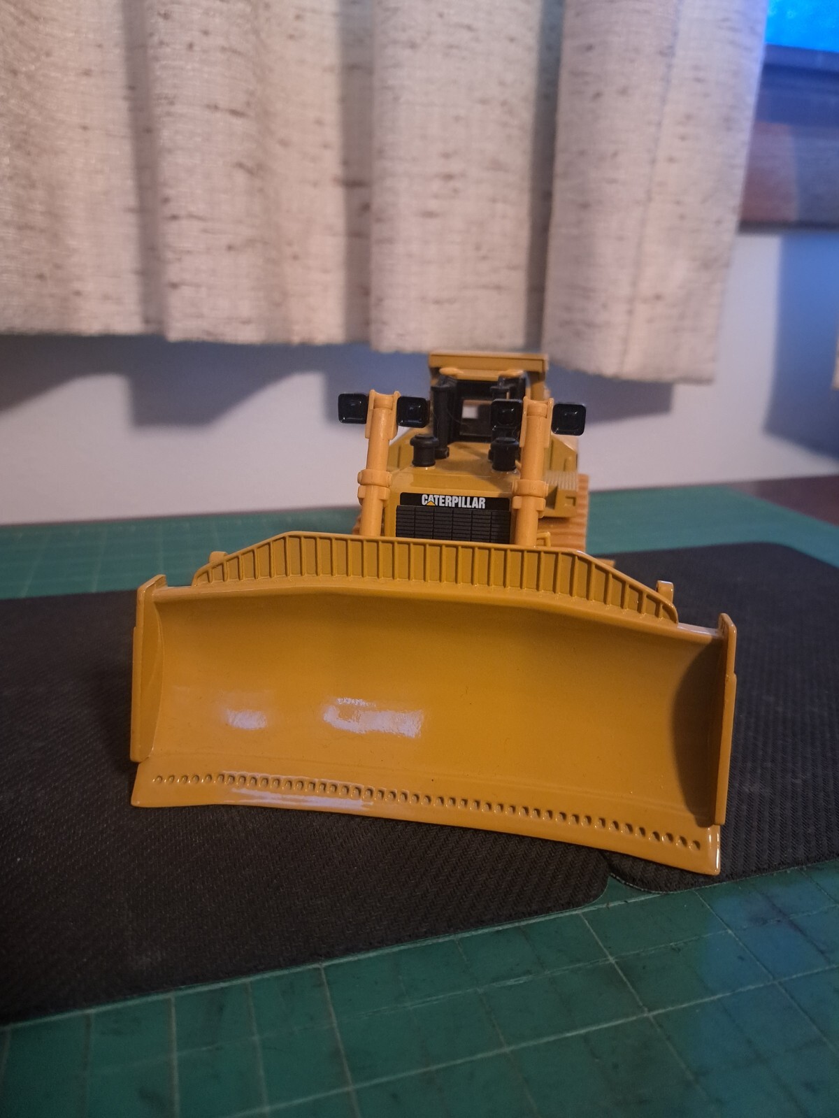 Norscot Cat D11R Track-Type Tractor Bulldozer: # 55025, 1:50 Scale Displayed onl