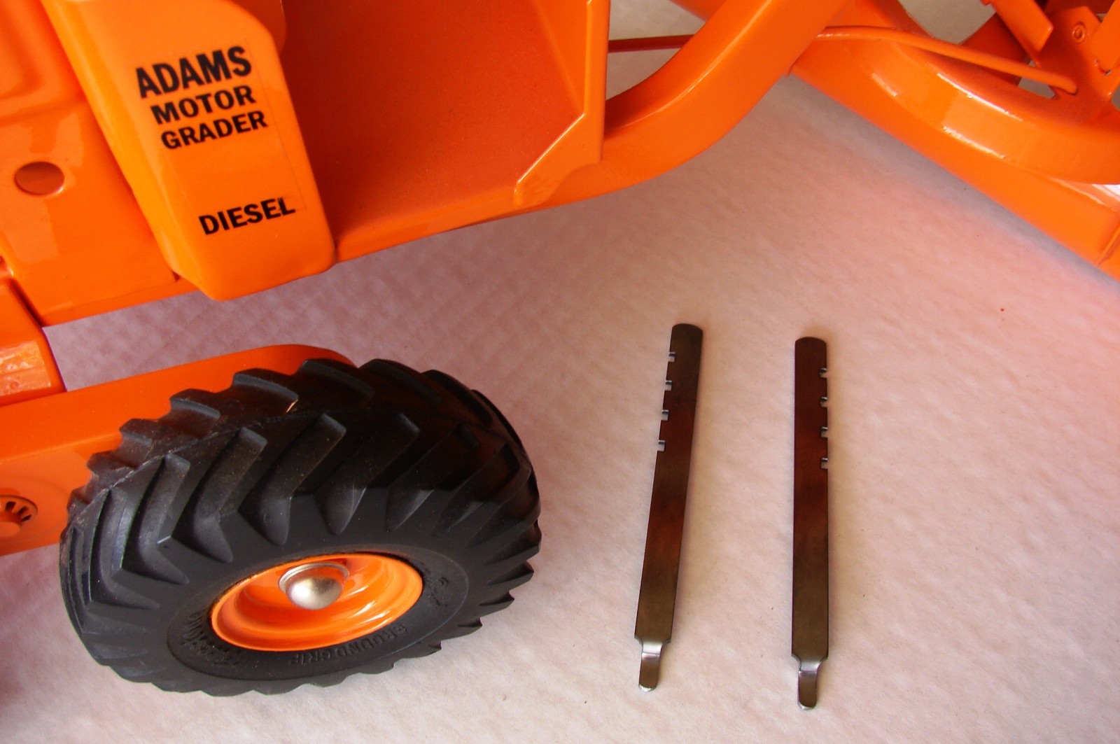 Doepke Model Toys -Adams Motor Grader-#2006 Part-(2)- Leveler Bars- Steel-1:12