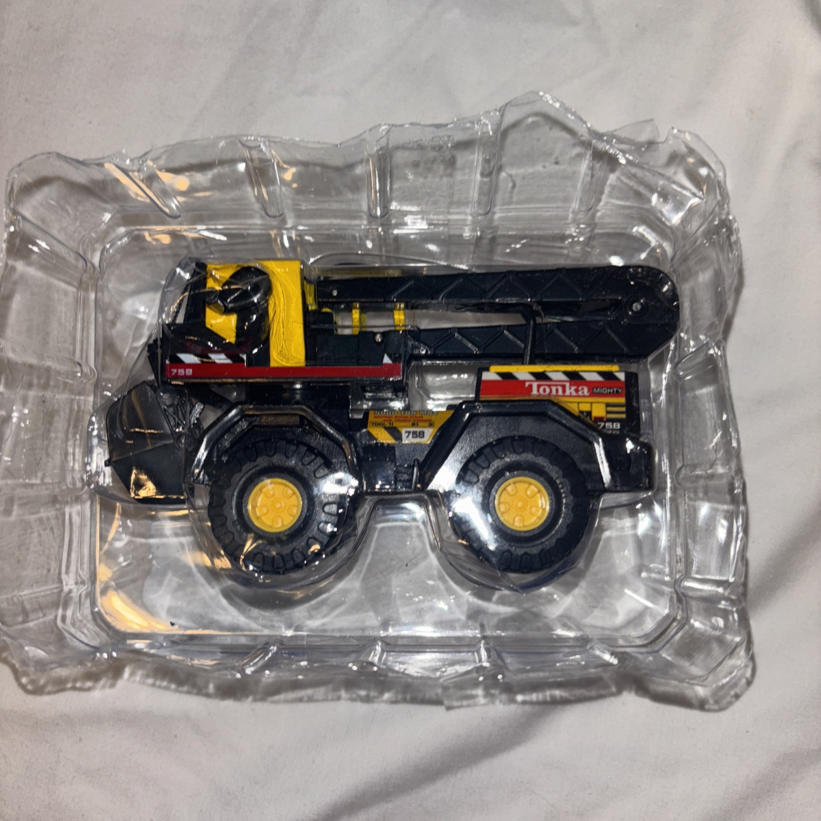 Maisto TONKA 758 Crane by Hasbro item #762914