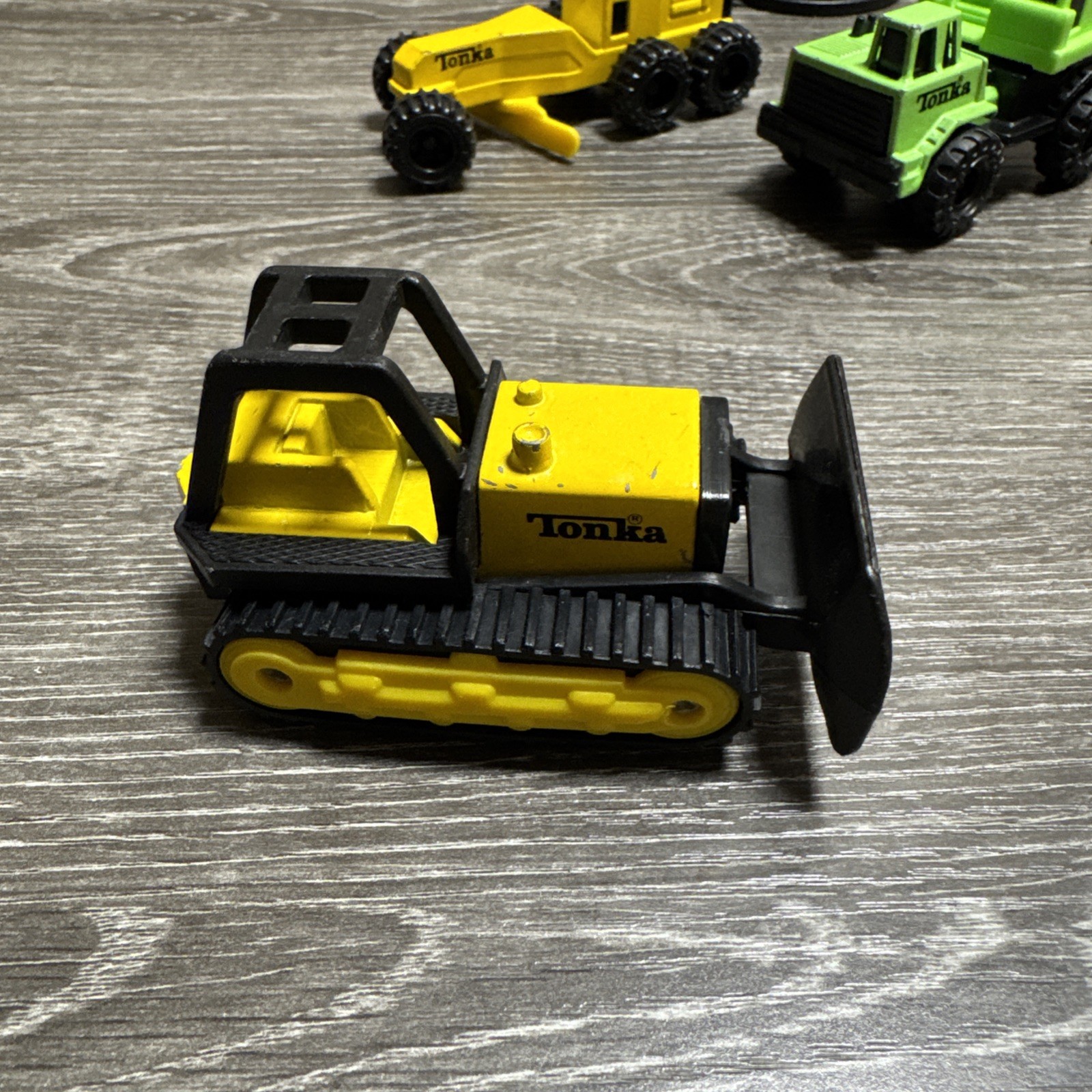 Vintage 1992 1994 Tonka Lot of 4 Construction Vehicles Green Orange Yellow