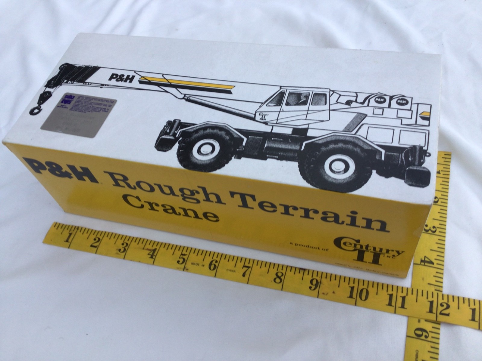 Vintage P&H ROUGH TERRAIN CRANE Toy Model No. 2075 by Century II Made in Germany