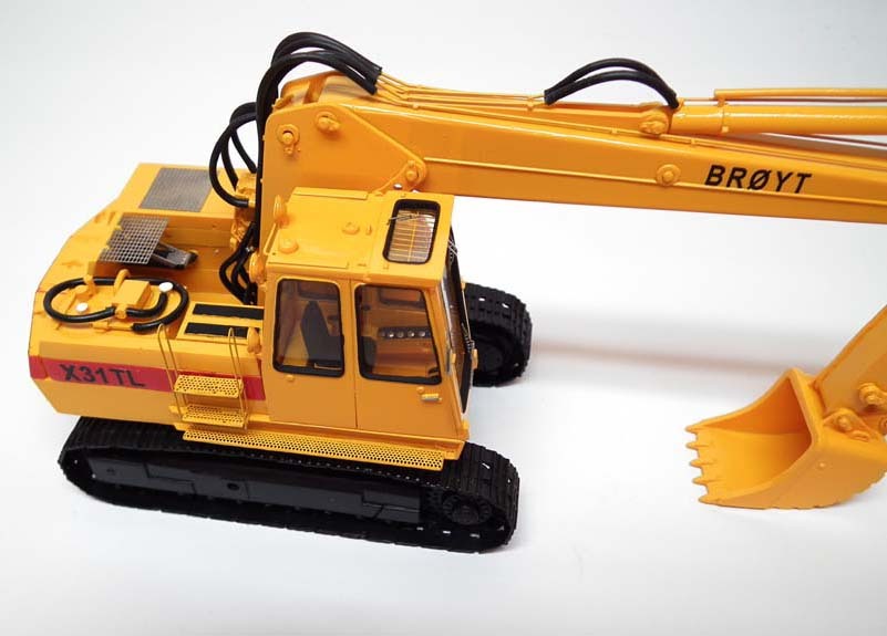 1/50 Excavator Broyt X31 TL – High Quality Resin KIT by Fankit Models