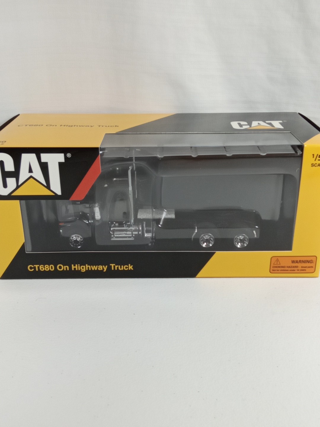 Caterpillar CT680 6×4 Truck Tractor – On Highway Truck TR30003-08 State Gray MB