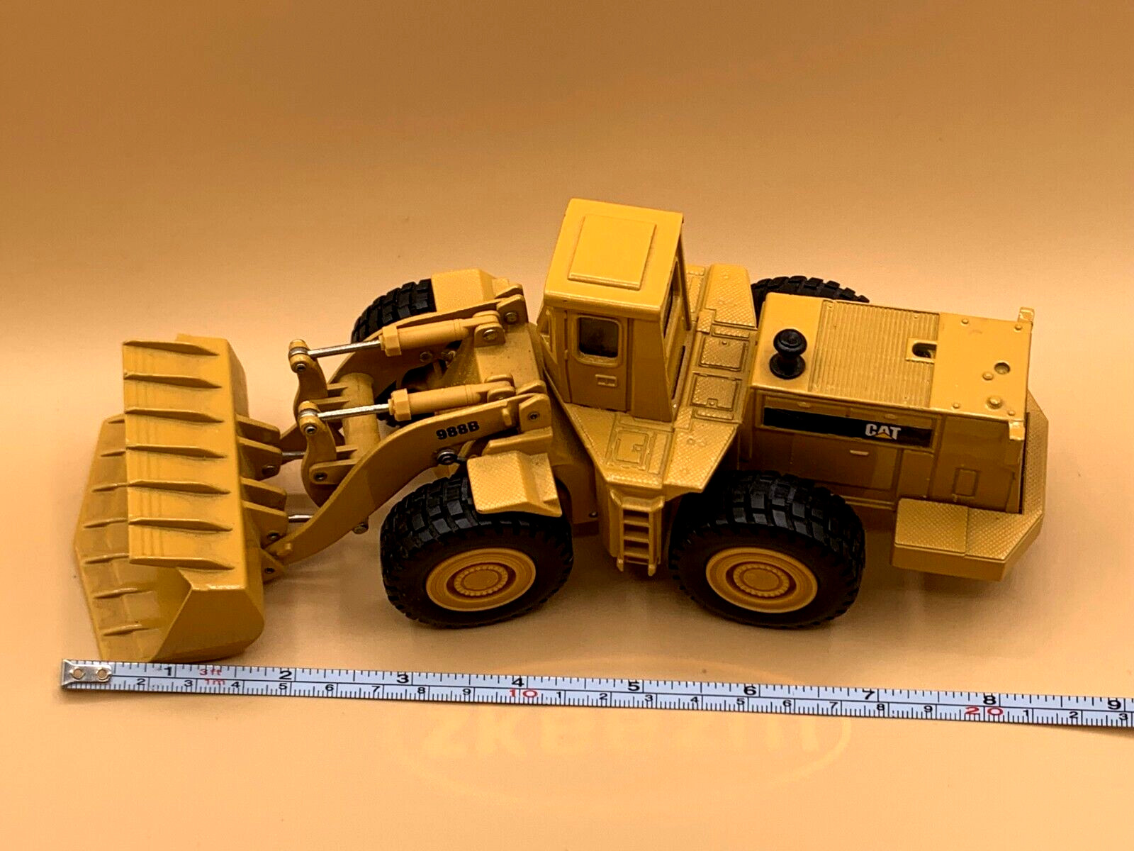 ERTL Caterpillar 988B Front End Loader, Tractor 2486F, Heavy Die Cast Metal 1/50