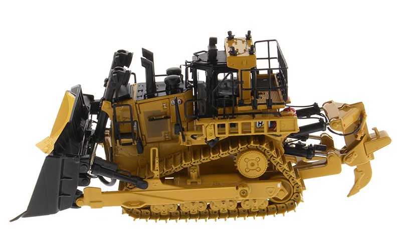 DieCast Masters 85711 1:50 High Line Series Caterpillar D10 Dozer Diecast Model