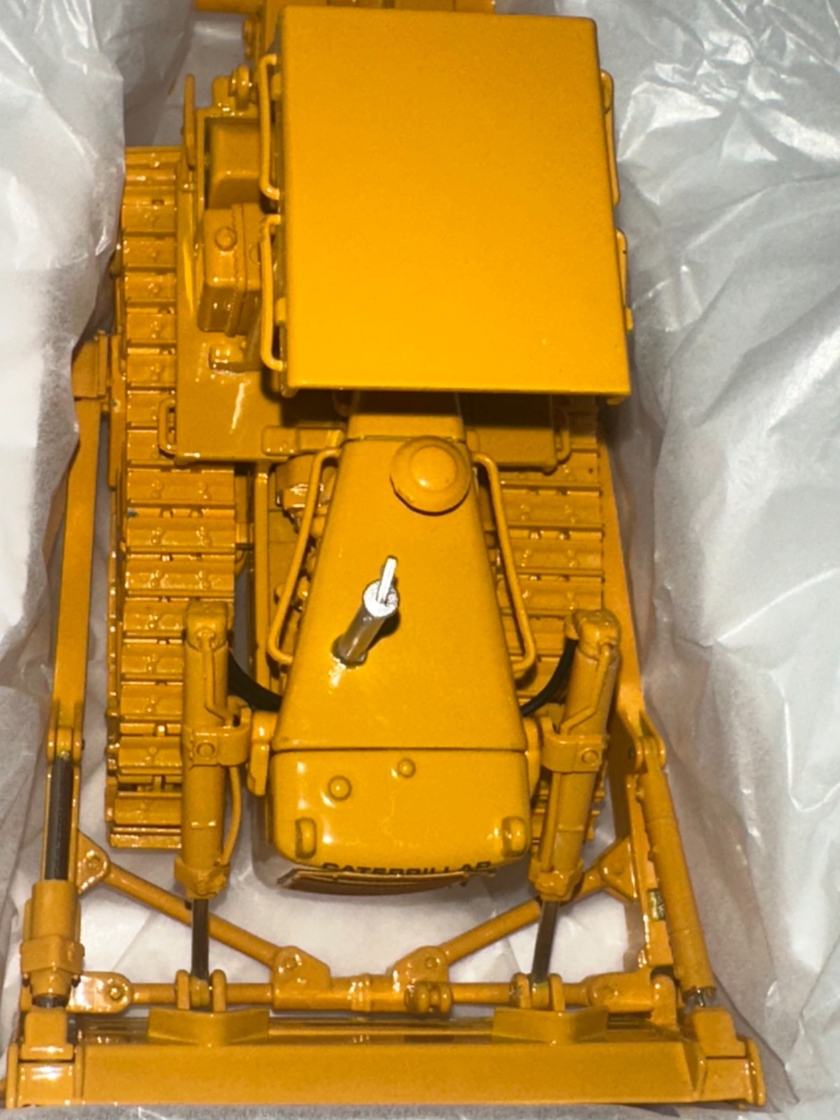 Caterpillar Cat D7G Dozer with S-Blade and Ripper – CCM 1:48 Scale Model New