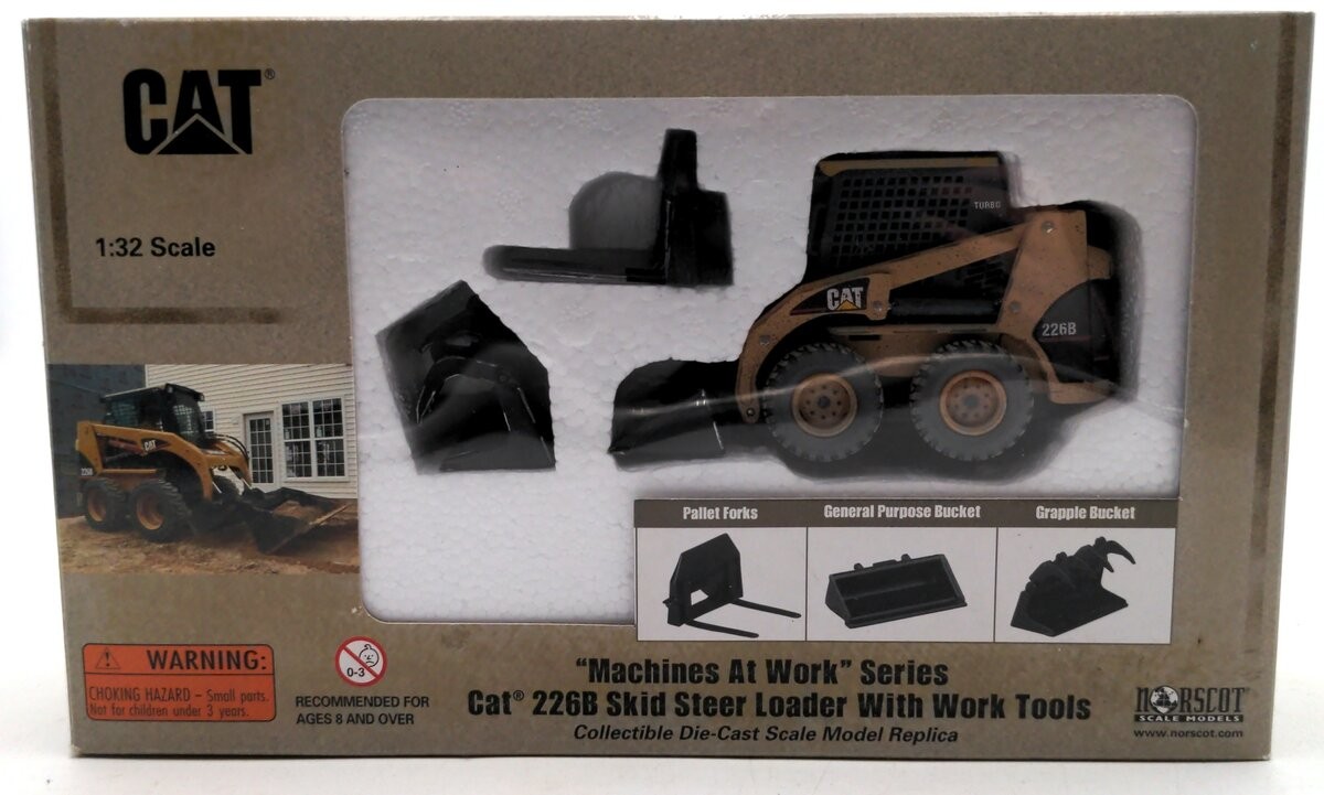 Norscot 55181 1:32 Caterpillar Weathered 226B Skid Steer Loader with Work Tools
