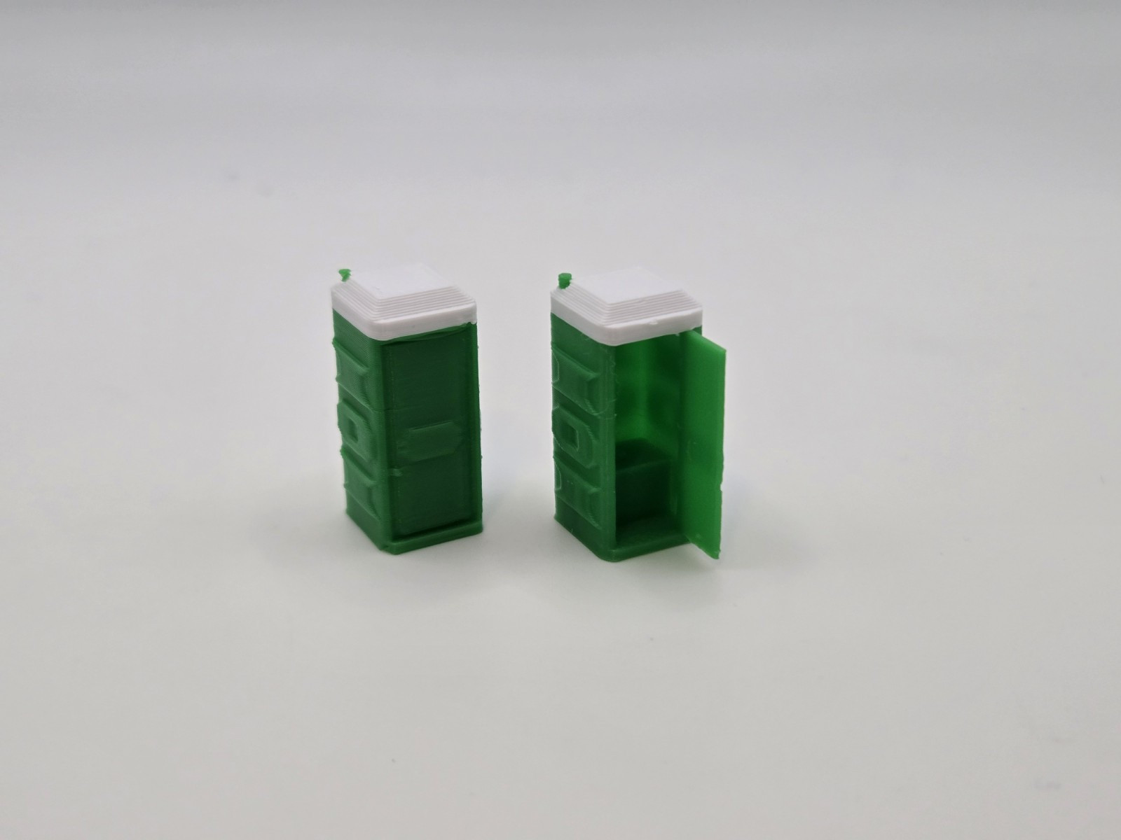 *2 pack* 1/87 Scale Porta-Potty Diorama Accessory Green with White Top