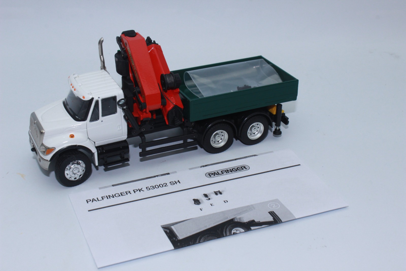 Conrad 69188 International US Truck Palfinger PK 53002 SH Model Kit 1:50