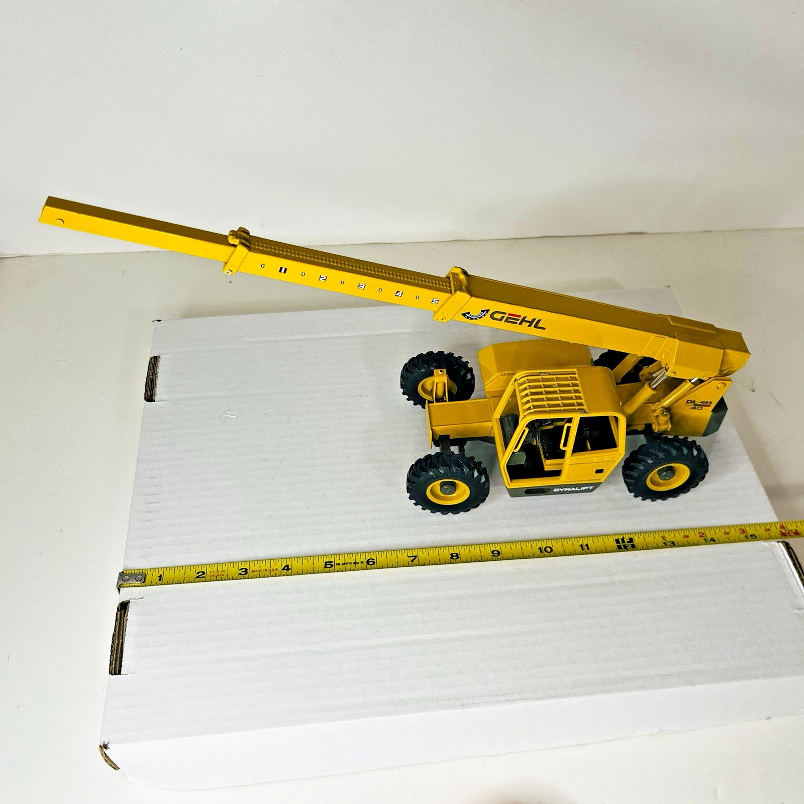 GEHL Telescopic Handler DL-6L Die Cast 1/25 Truck Model Missing Parts – READ