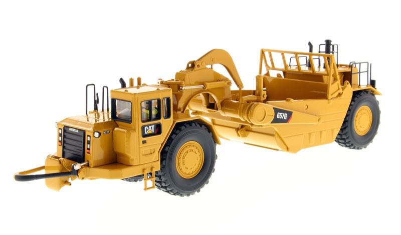 DieCast Masters 85175C 1:50 Core Classics Series CAT 657G Wheel Tractor Scraper