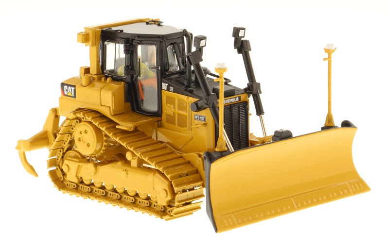 DIECAST MASTERS – Toro CATERPILLAR D6T with Driver – 1/50 – DCM85197