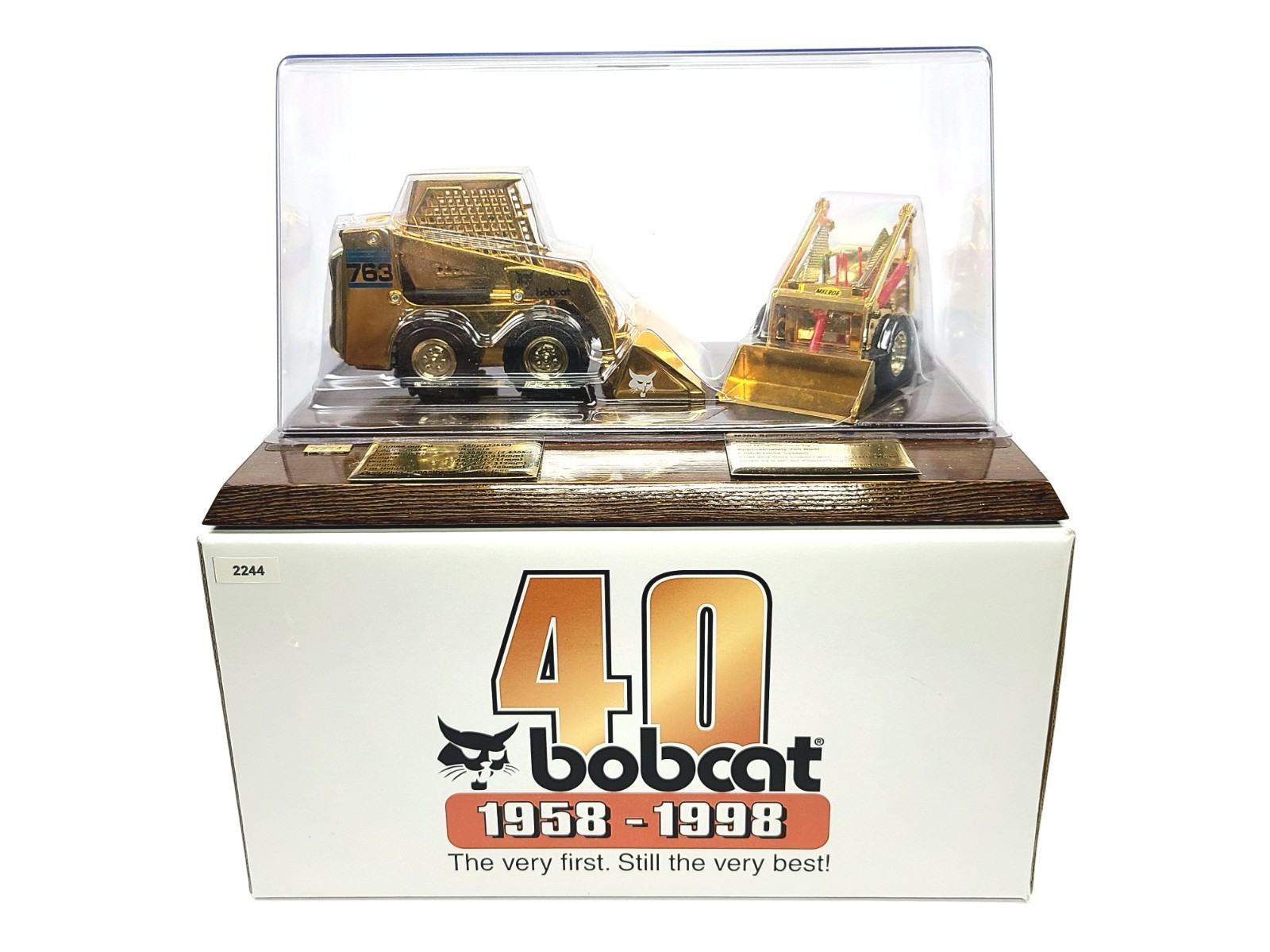 Bobcat 763 M-200 Skid-Steer Loader Set 40 Years Gold Clover 1:25 Scale Model New