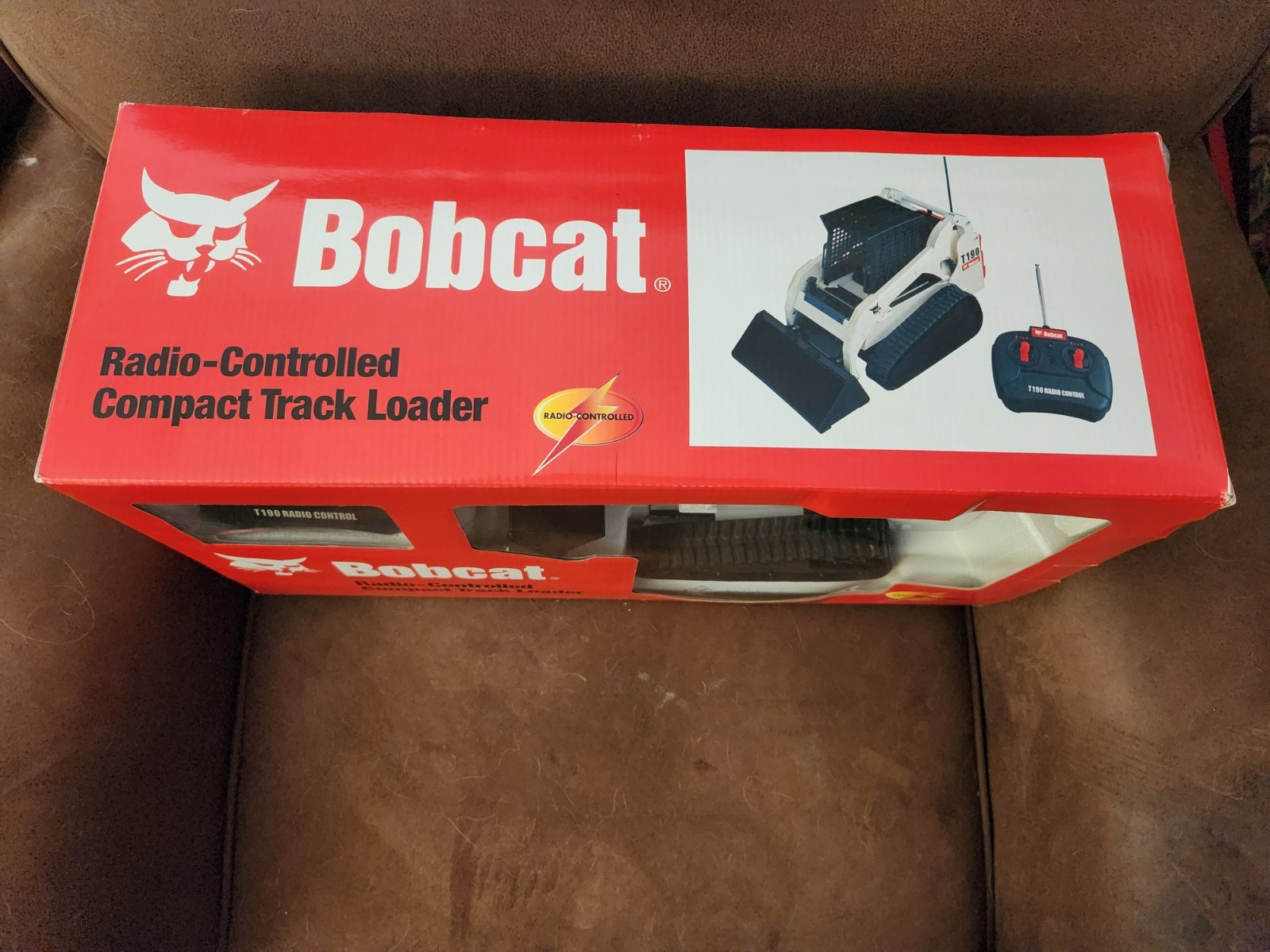 Bobcat T190 Radio Controlled Compact Track Loader