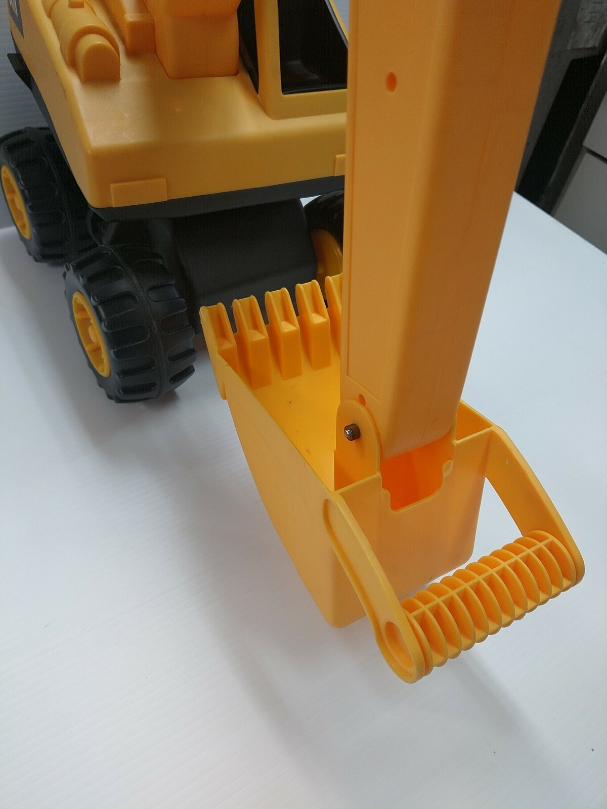 Toy State Caterpillar Cat Shovel construction . Manual
