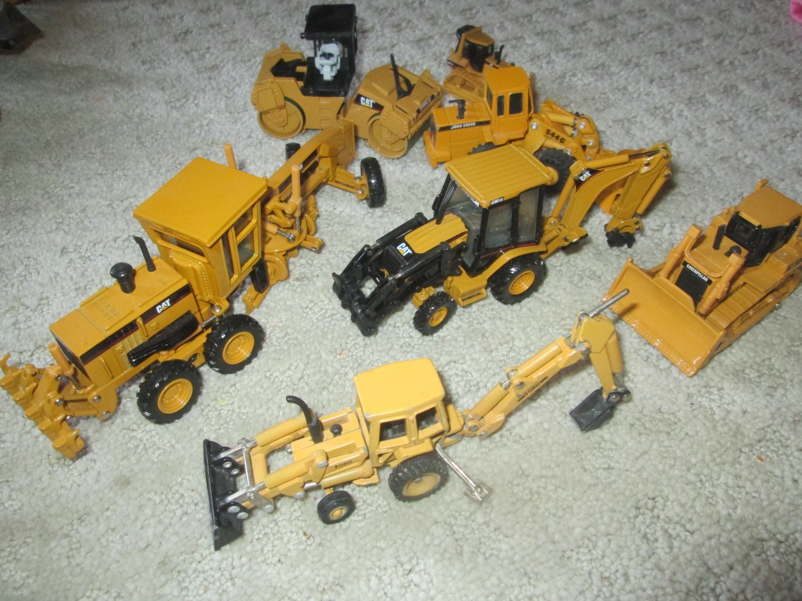 7 pc 1/64 Norscot / CAT Ford Construction Set 12G Grader, D6R, 611 Scraper
