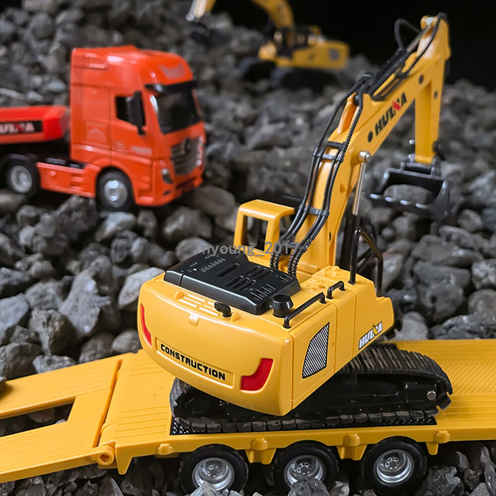 1:50 Flatbed Truck with Excavator Trailer Transporter Diecast Model Set Orange