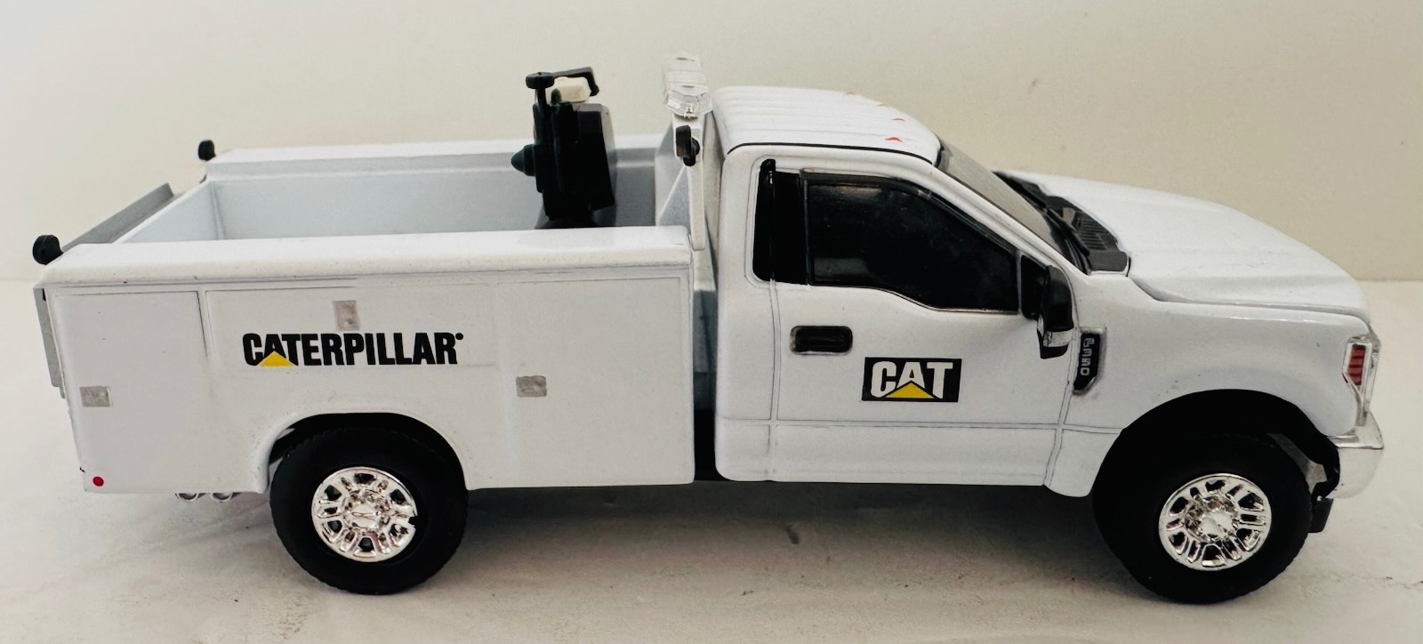 1:50 Ford F350 Road Service Truck White Work Bed Custom Caterpillar Decals