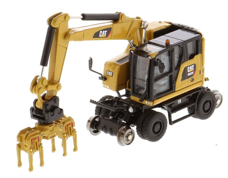 Diecast Masters 1/87 Caterpillar CAT M323F Railroad Wheeled Excavator 85656
