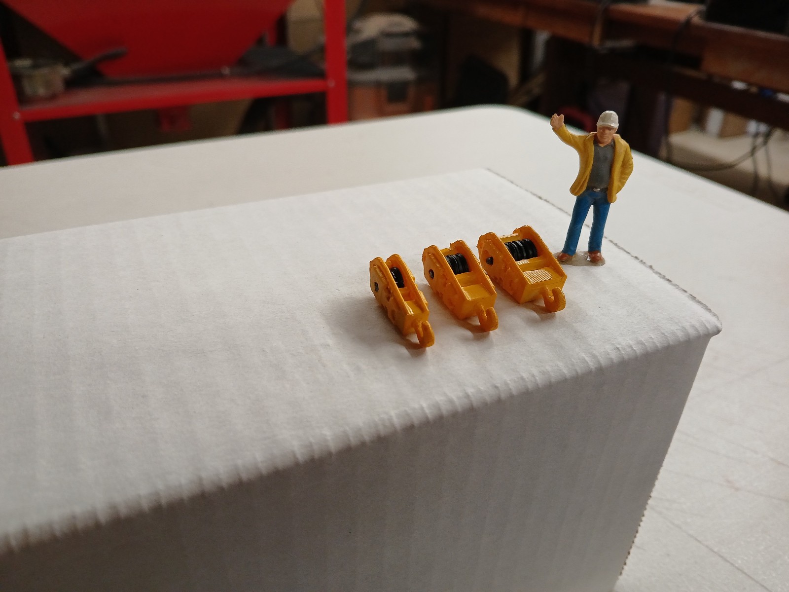 3D Hook Block Set w/ Working Rolling Pulleys. Authentic Liebherr Yellow. 1/50th