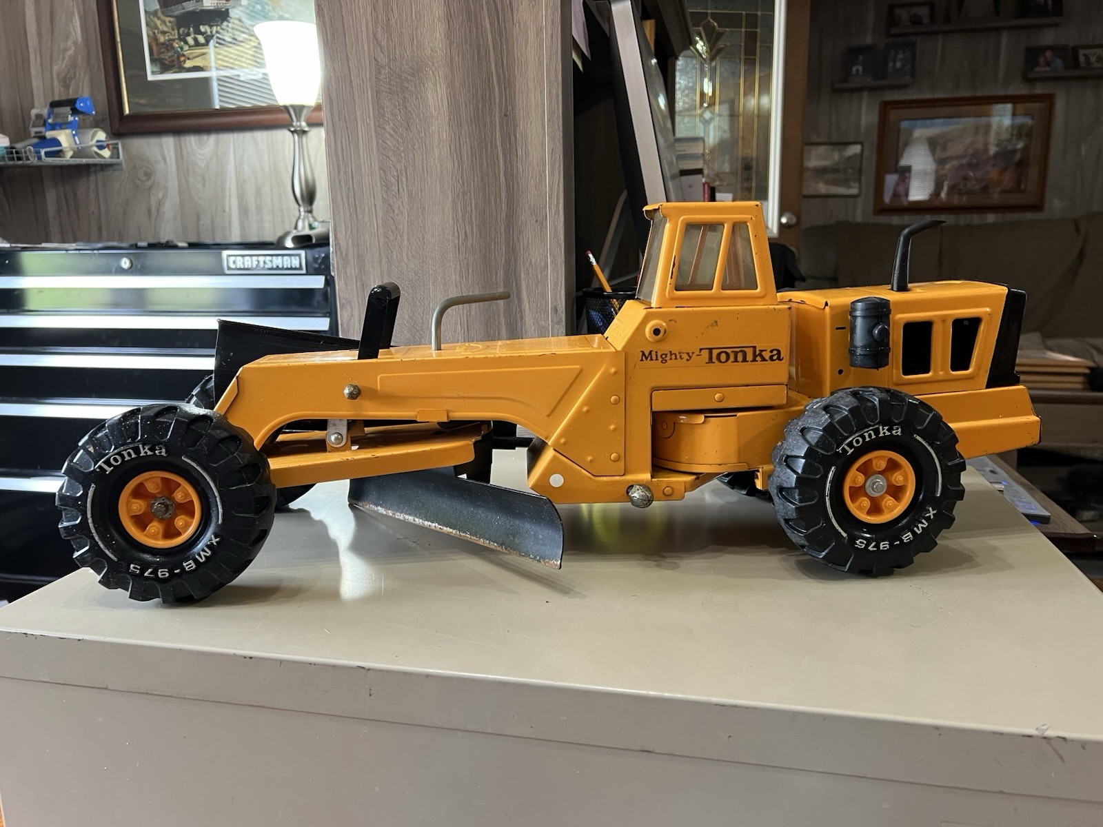 1974-75 Mighty Tonka Grader with side blade orange played with condition