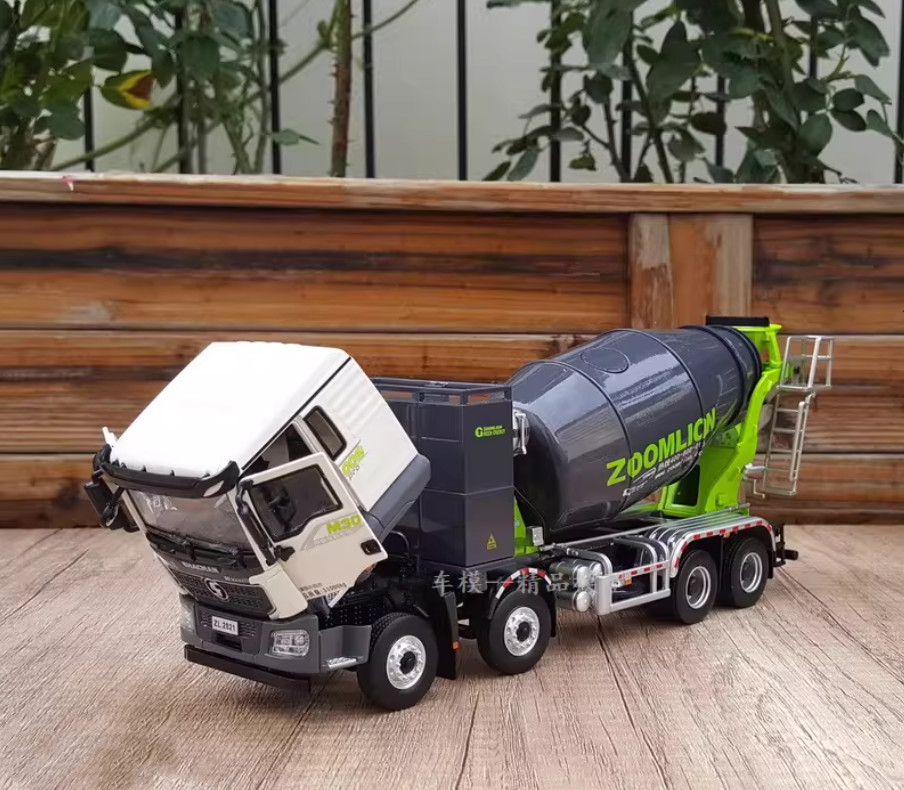 1:38 ZOOMLION Delong M3000 Electric Mixer Construction Machine Diecast Model