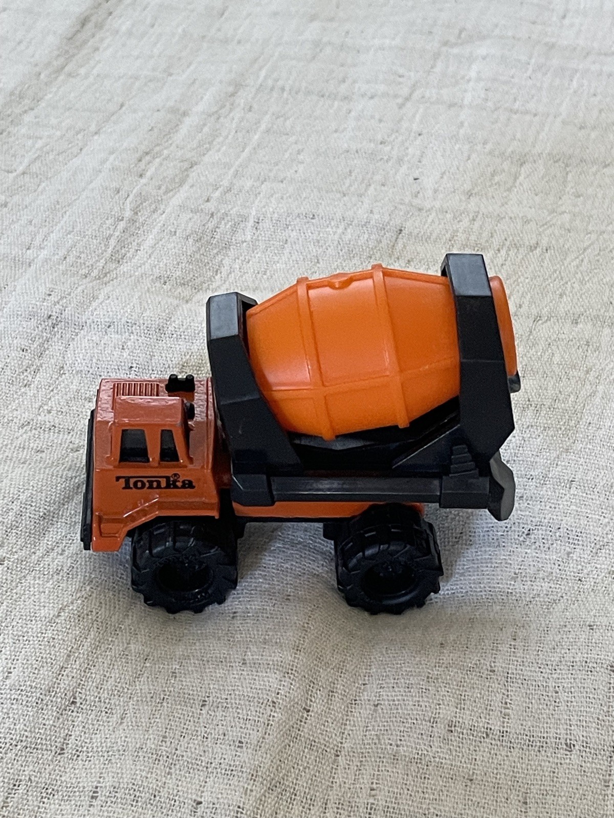 Tonka Cement Mixer Truck Vintage 1992 Heavy Equipment Orange Construction Retro