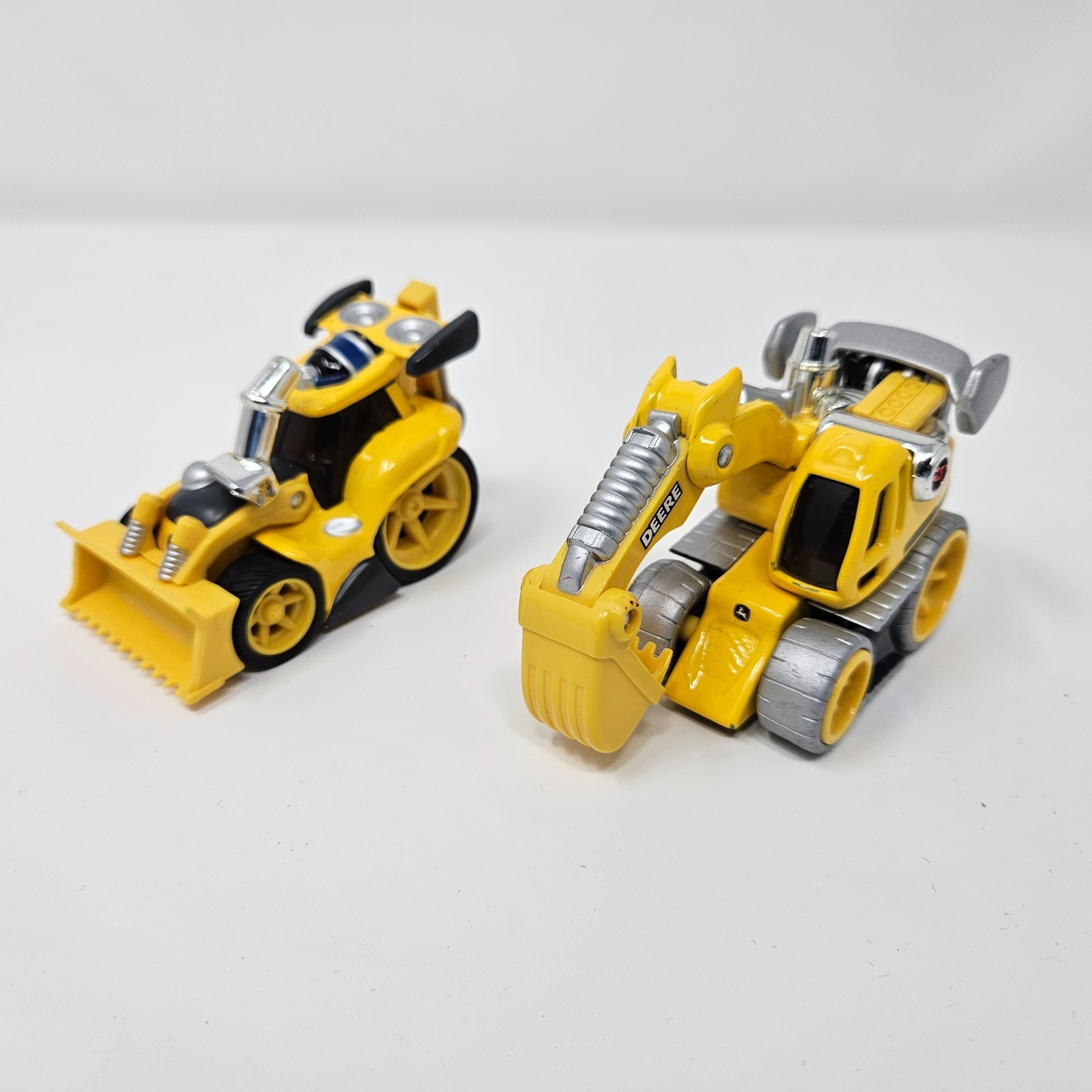 ERTL John Deere Earthshakers Excavator Diecast Lot of 2