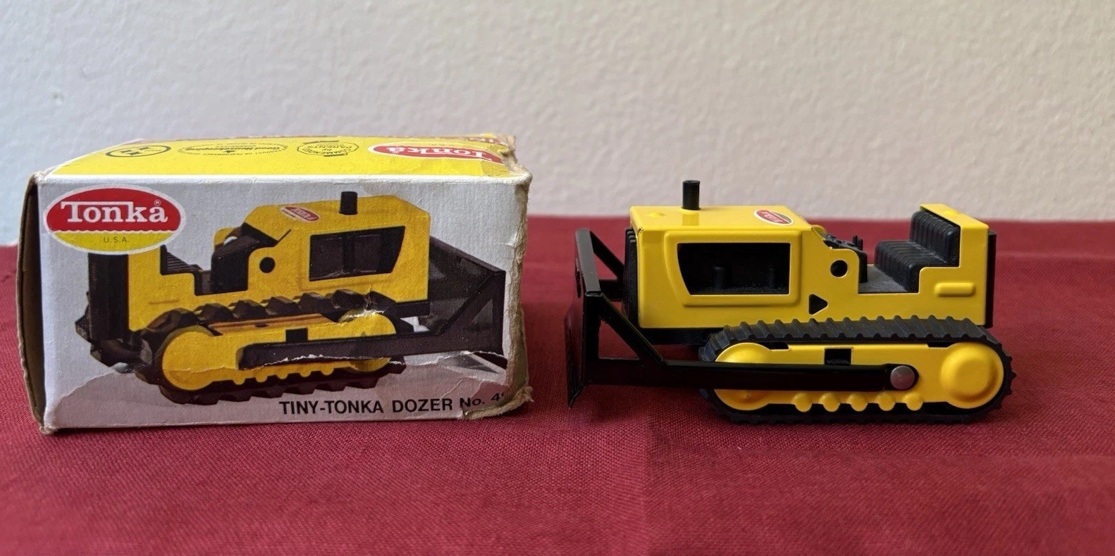 Vintage Tiny Tonka Dozer No. 495 Yellow Steel Bulldozer with Original Box 1:50