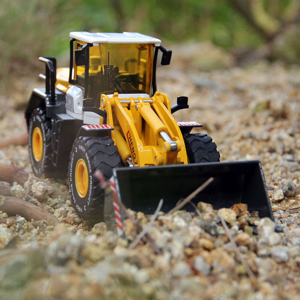 1:50 Loader Toy Truck Construction Vehicle Diecast Model Toy Car for Boys Yellow