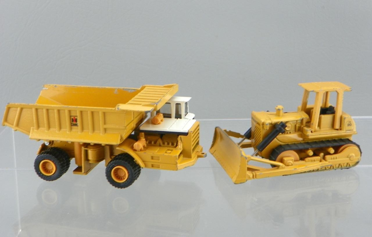 Vintage Ertl Diecast International Construction Dump Truck TD20 Bulldozer Lot HK