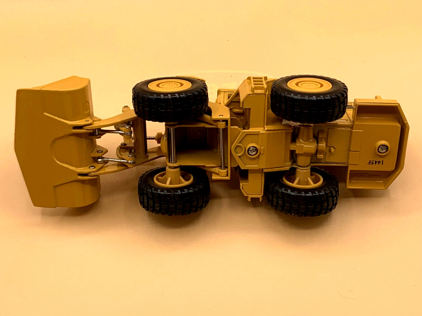 ERTL Caterpillar 988B Front End Loader, Tractor 2486F, Heavy Die Cast Metal 1/50