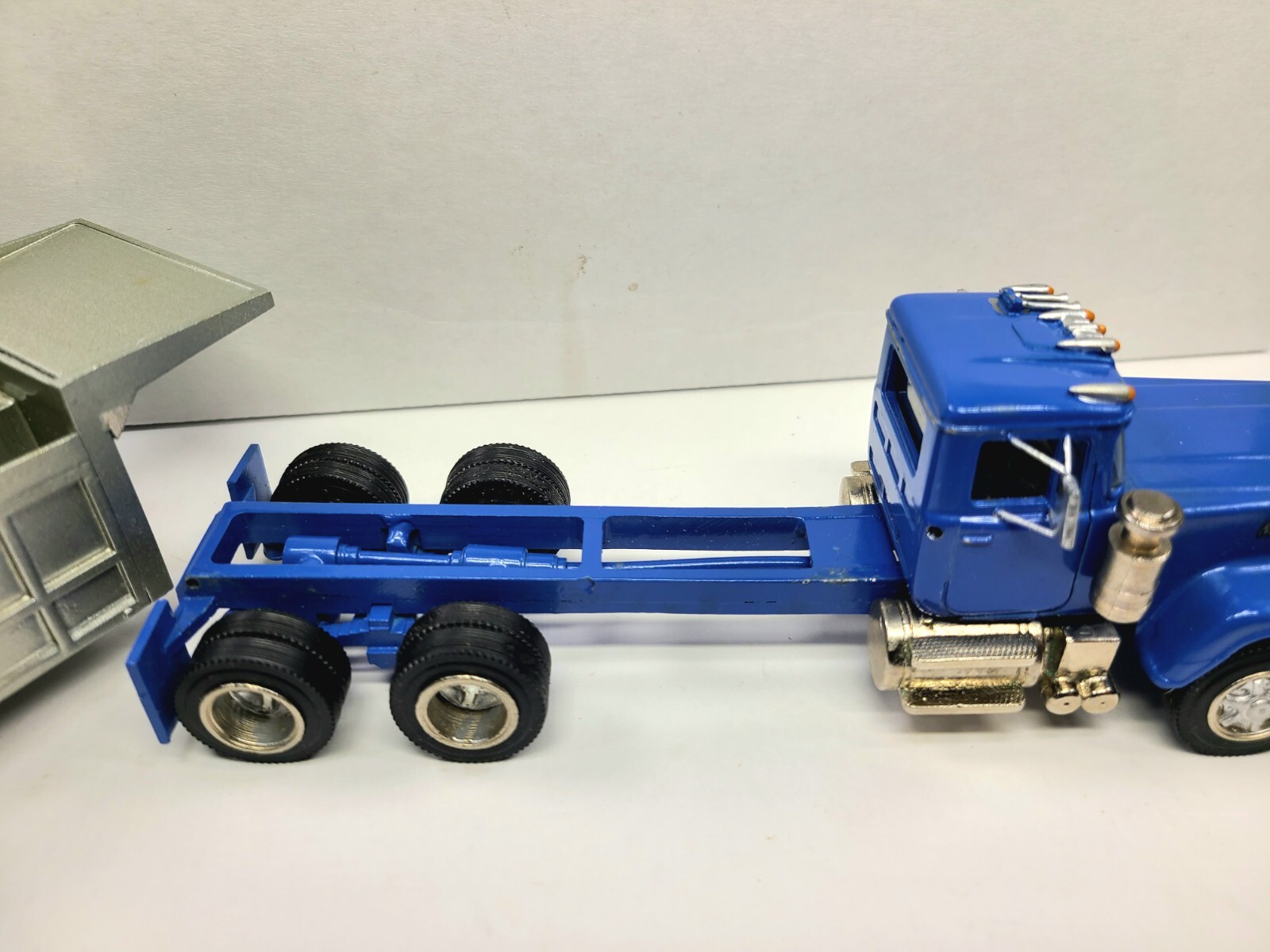 Mack Superliner 6×4 Dump Truck – Blue – ASAM Smith 1:48 Scale Diecast Model