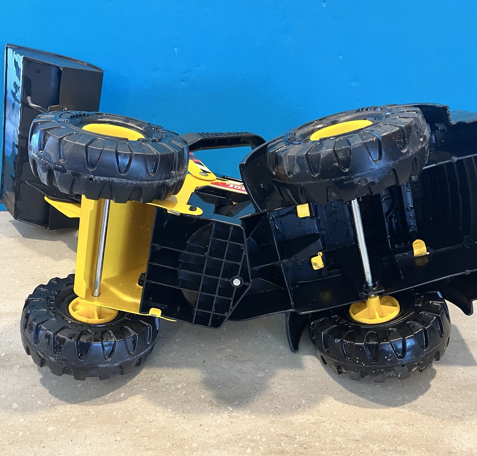 1999 Hasbro Tonka Truck “Mighty Front Loader” #728 Steel 21” inch M-7457-1 Used