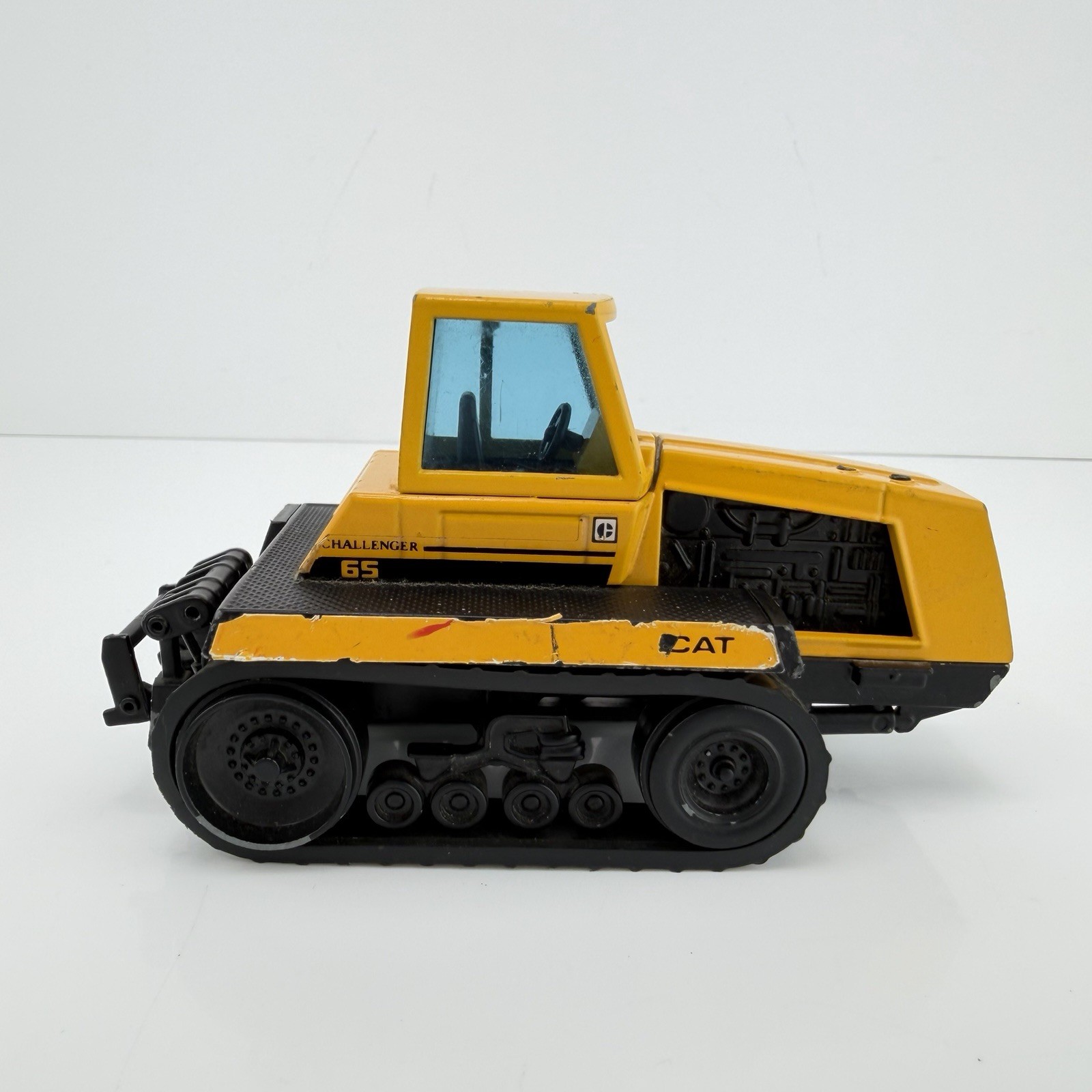 Joal Compact Caterpillar Tractor Cat Challenger 65 1:50 Scale