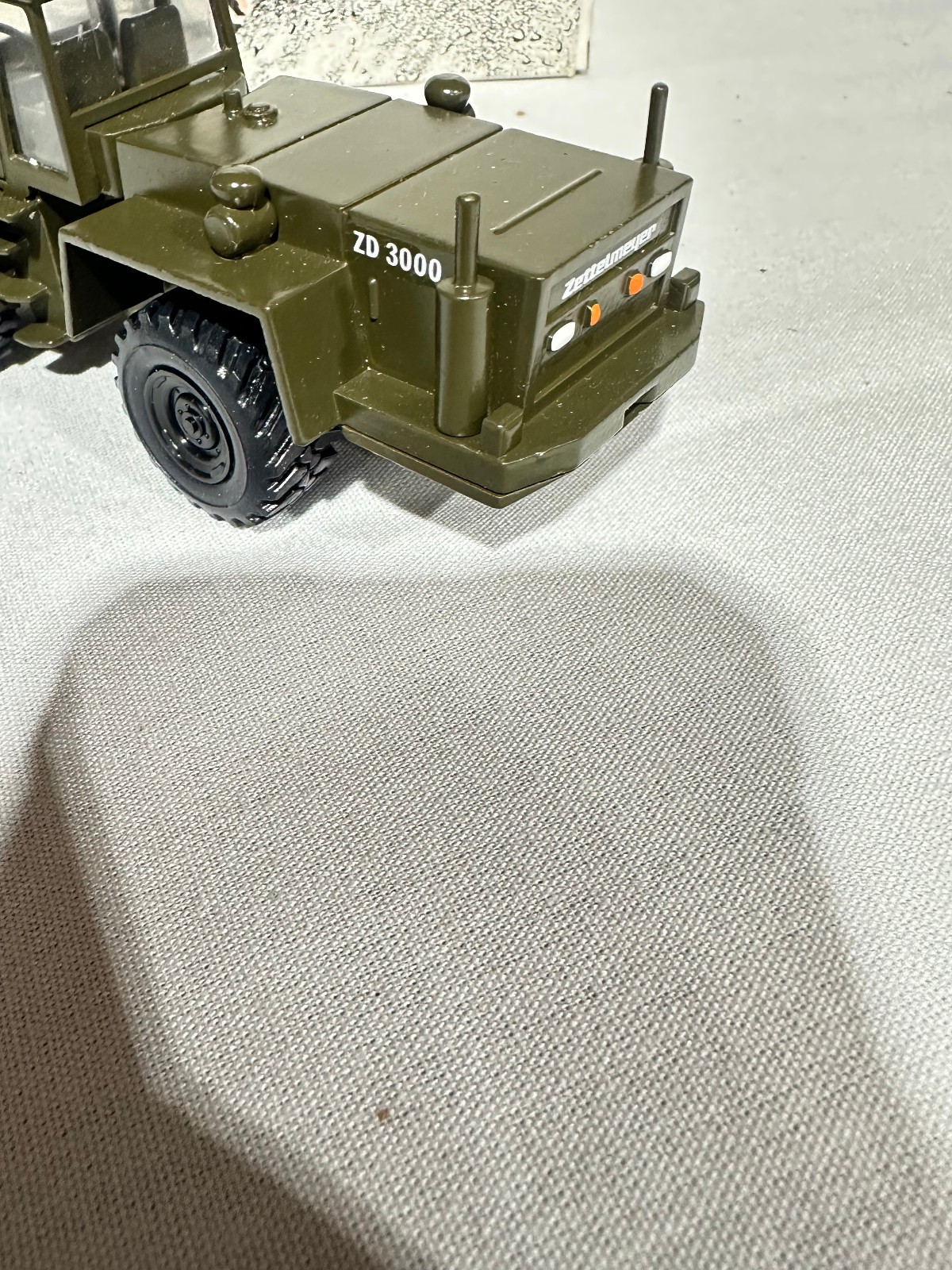 Zettelmeyer Dozer ZD 3000 Military Green By NZG 1/50th Scale