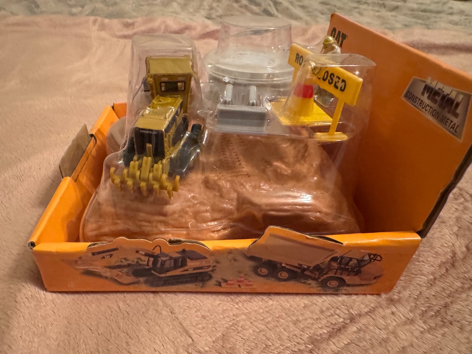 Diecast Masters CAT Earth Movers Motor Grader Metal Construction Toy Replica New